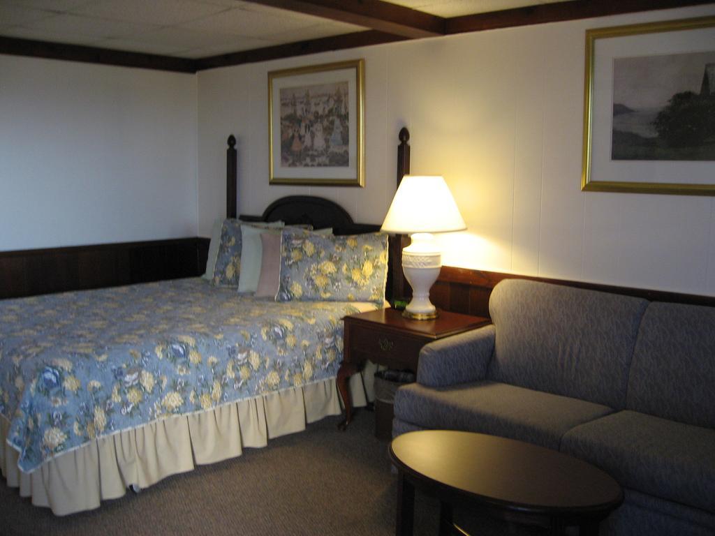 Sea Whale Motel Middletown Dış mekan fotoğraf
